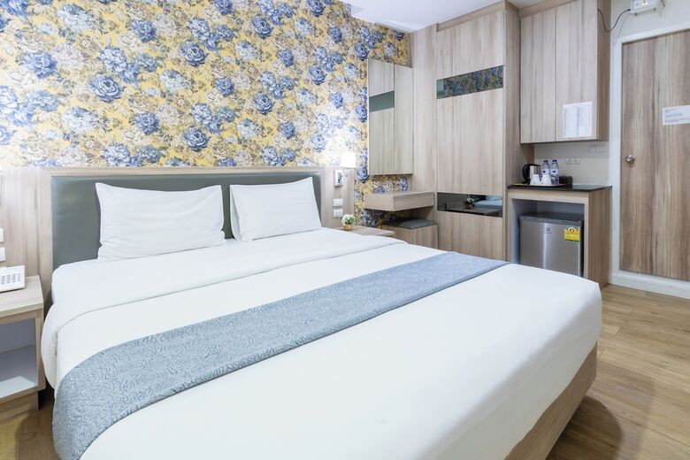 Leela Orchid Hotel