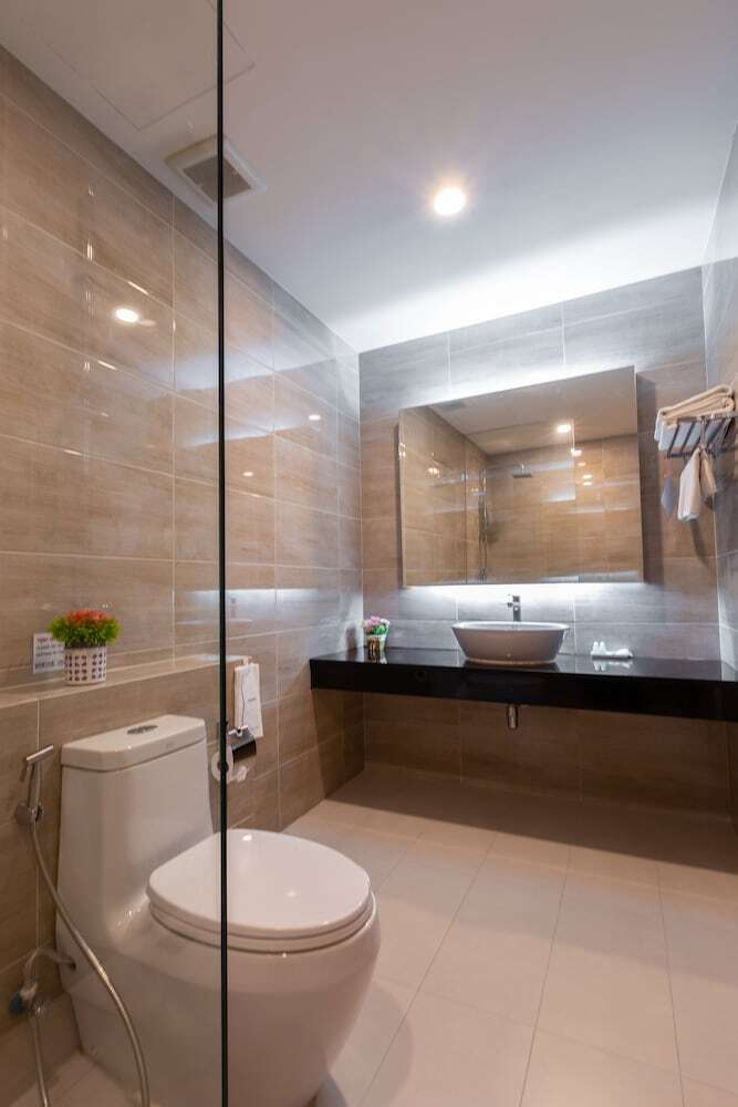 Leela Orchid Hotel