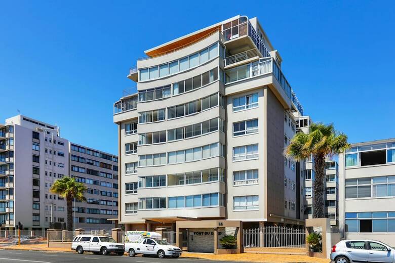 Mouille Point Apartment