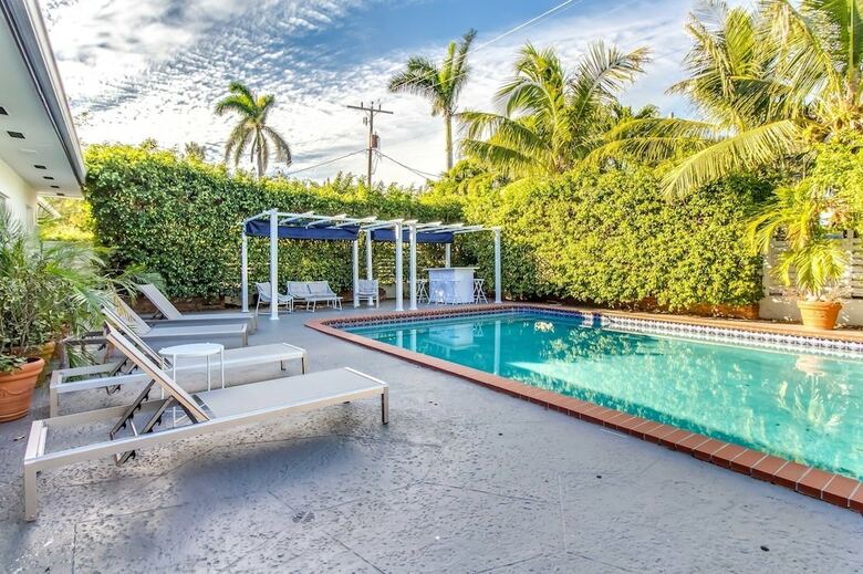 Villa Chateau Hollywood