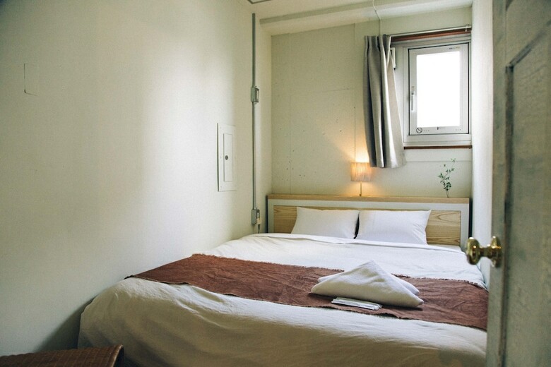 Hostal Nui. Hostel & Bar Lounge