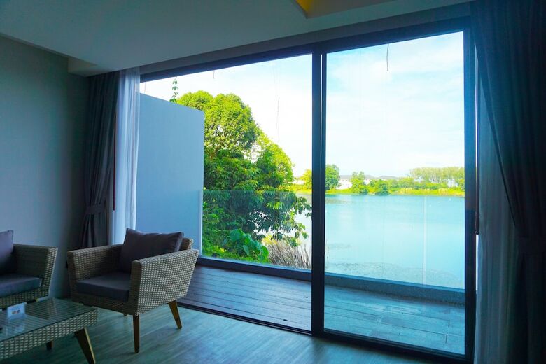 Hotel The Lake Chalong Resort