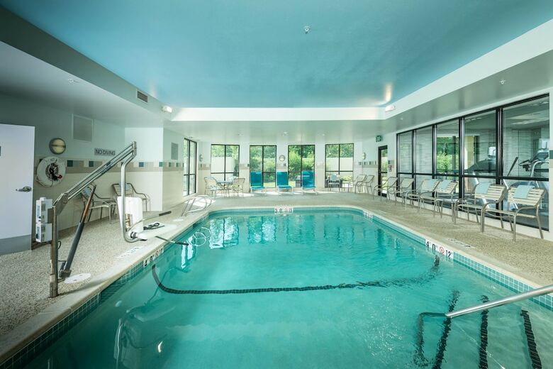 Hotel Courtyard By Marriott Bangor