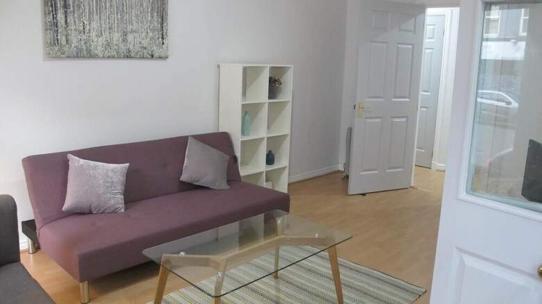Oxford Street Apartments