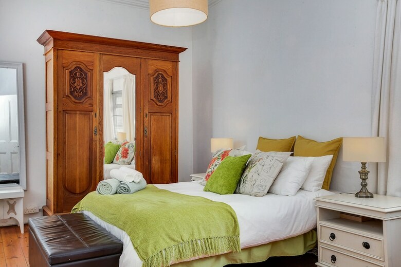 Victorian House On The Atlantic Seaboard