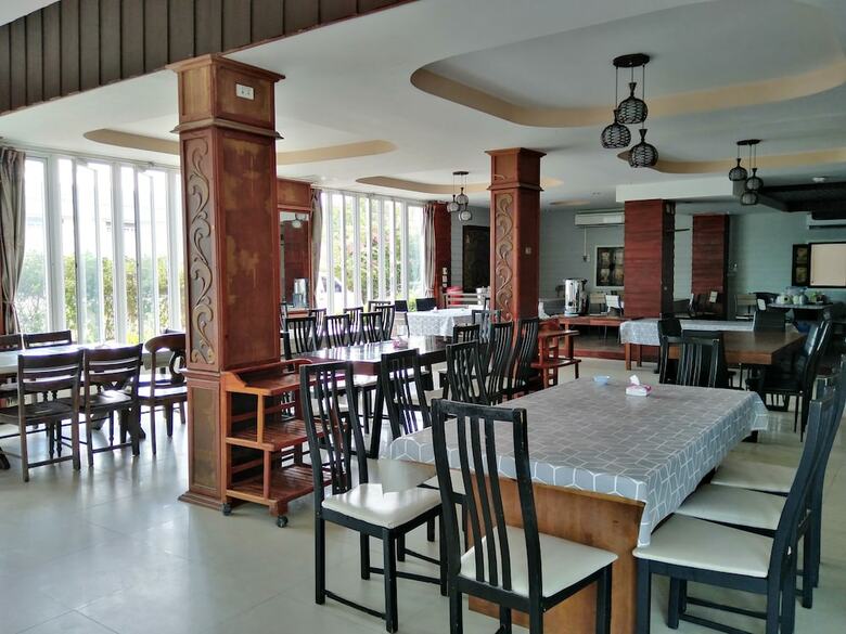 Pimpimarn Beach Hotel