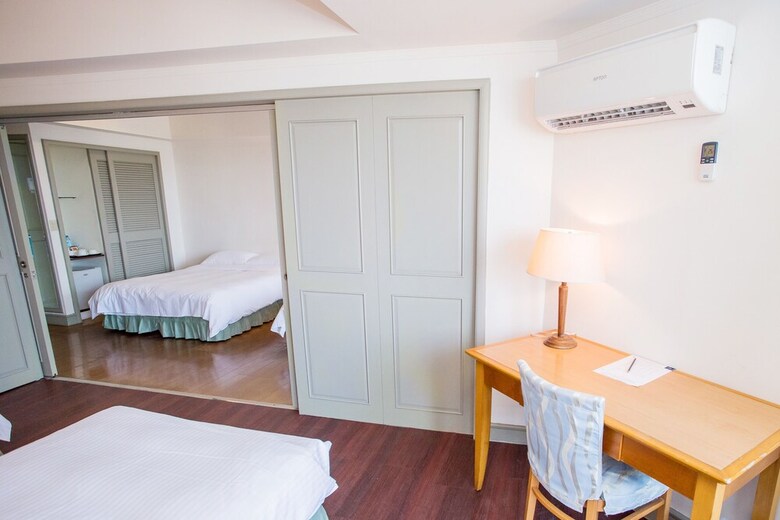 Pacific Hot Spring Hotel Green Bay(Newly Renovated)
