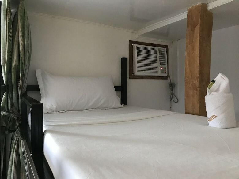 Hostal Island Hostel And Tours Coron