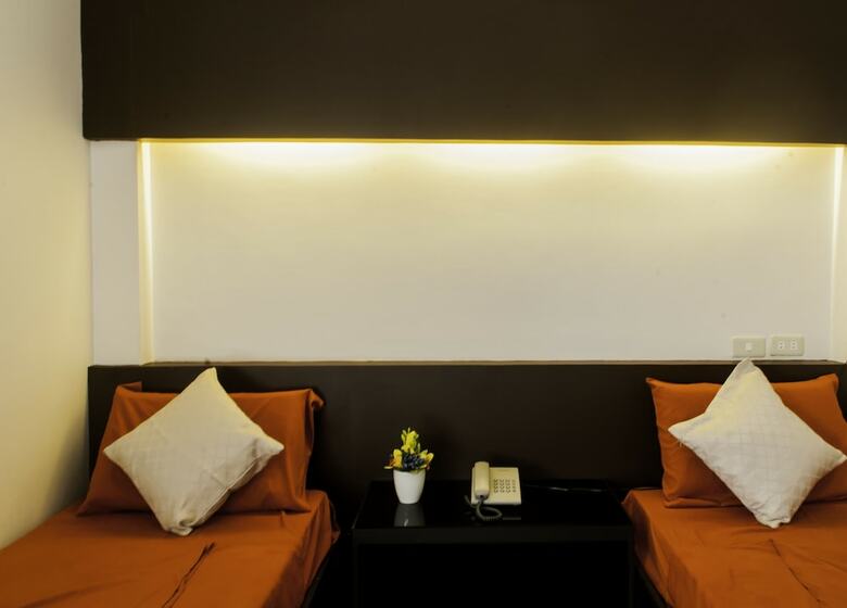 Hotel Happy Home Budgetel