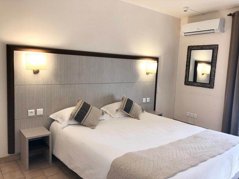 Hotel H�tel Cala Di Sole