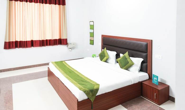 Hotel Treebo Trip Annaya Royals Lucknow