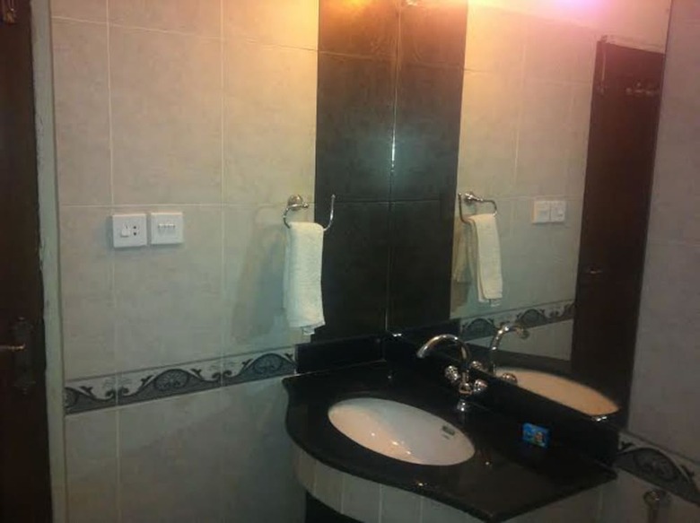 Hotel Larish Residency