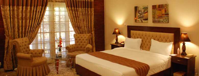 Hotel Larish Residency