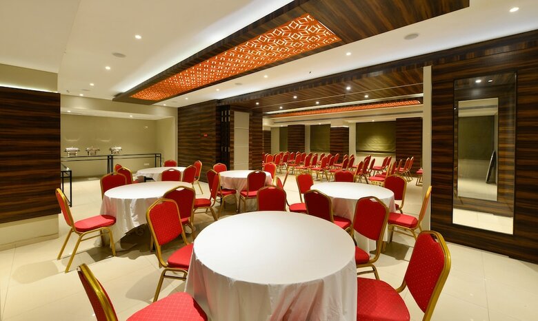 Hotel Treebo Swastik