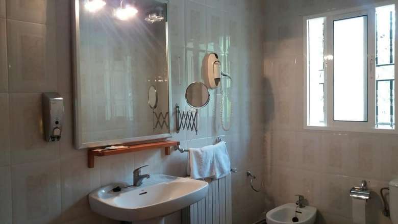 Hostal R�o Segura