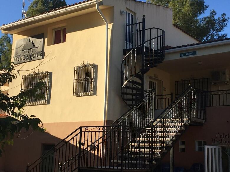 Hostal R�o Segura