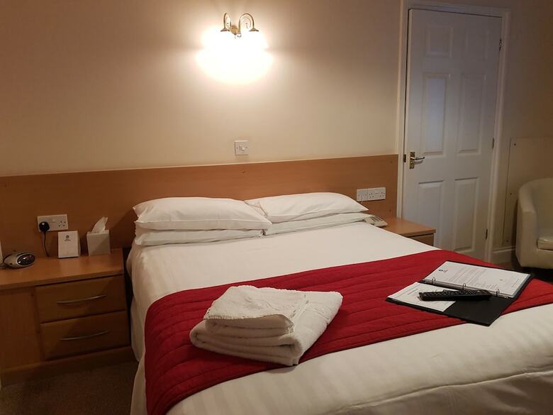 Best Western Cedars Hotel