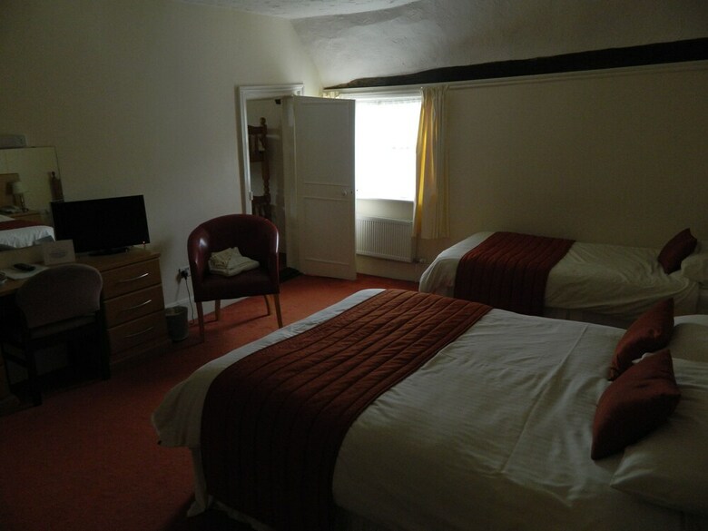 Best Western Cedars Hotel