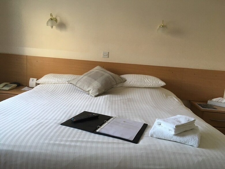 Best Western Cedars Hotel