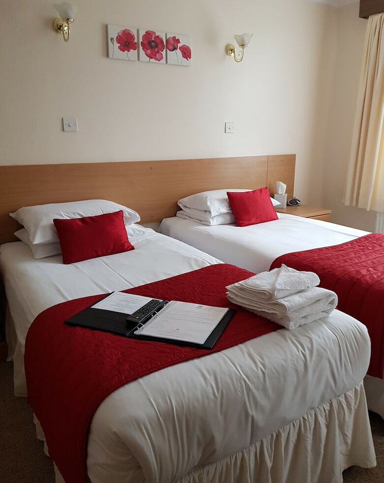 Best Western Cedars Hotel