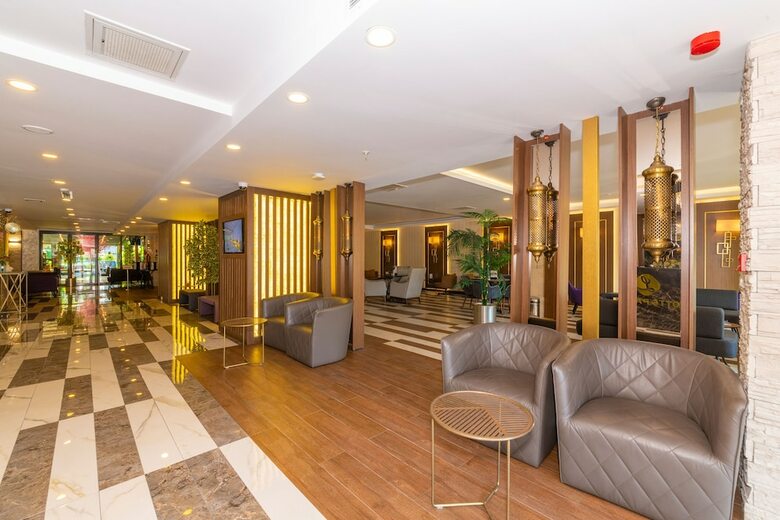 Elotte Palace Hotel