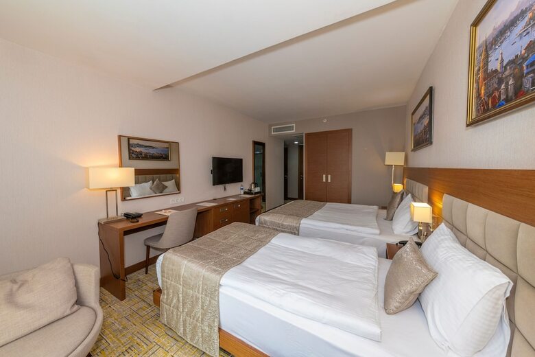 Elotte Palace Hotel