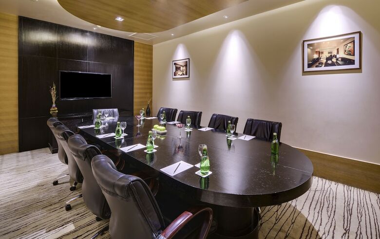 Svelte Hotel & Personal Suites