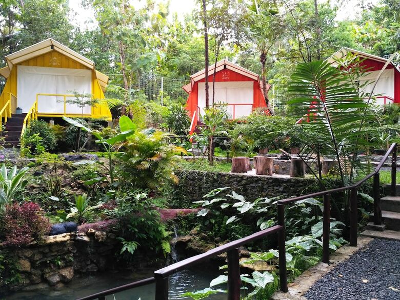 Hotel Hau Eco Lodges Citumang