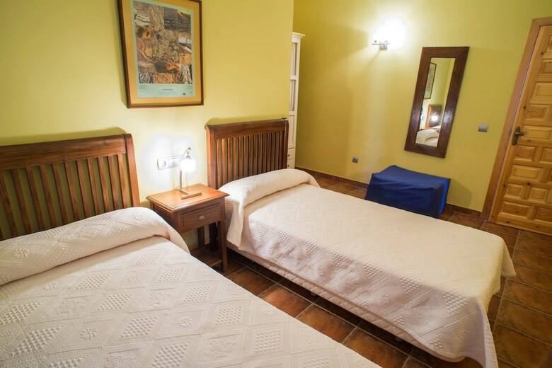 Apartamentos La Alde�lla