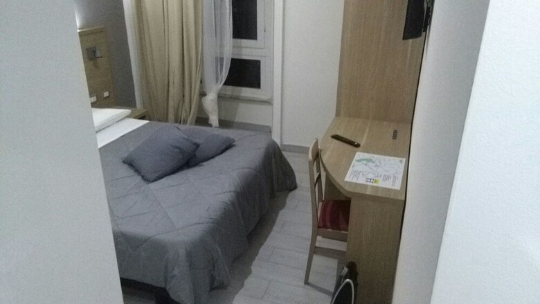Hotel New Moon Guesthouse