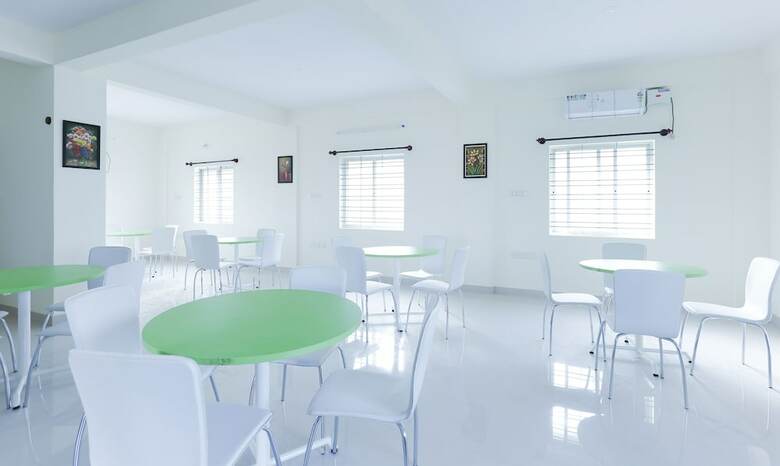 Hotel Treebo Manyata Palace