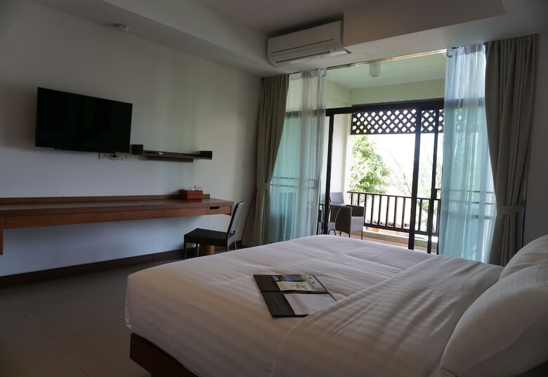 Hotel Bansaeo Garden And Resort
