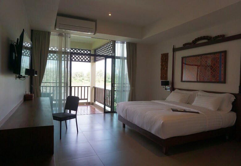 Hotel Bansaeo Garden And Resort