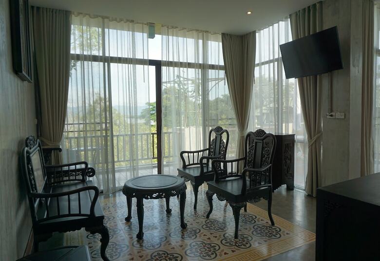 Hotel Bansaeo Garden And Resort