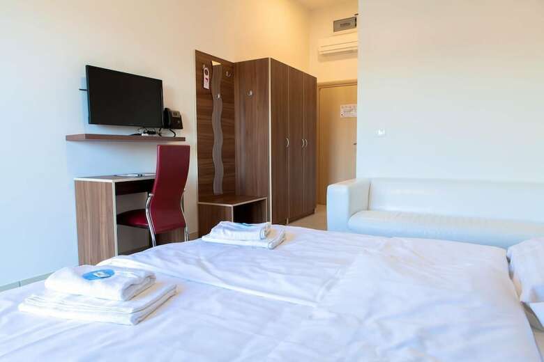 Hotel Lavender - Oleander Resort