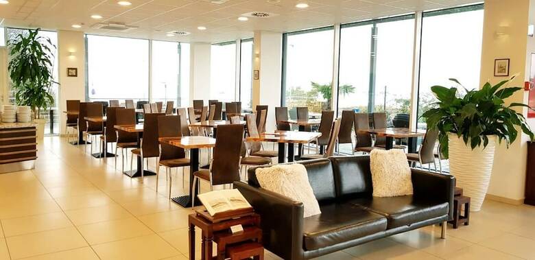 Hotel Lavender - Oleander Resort