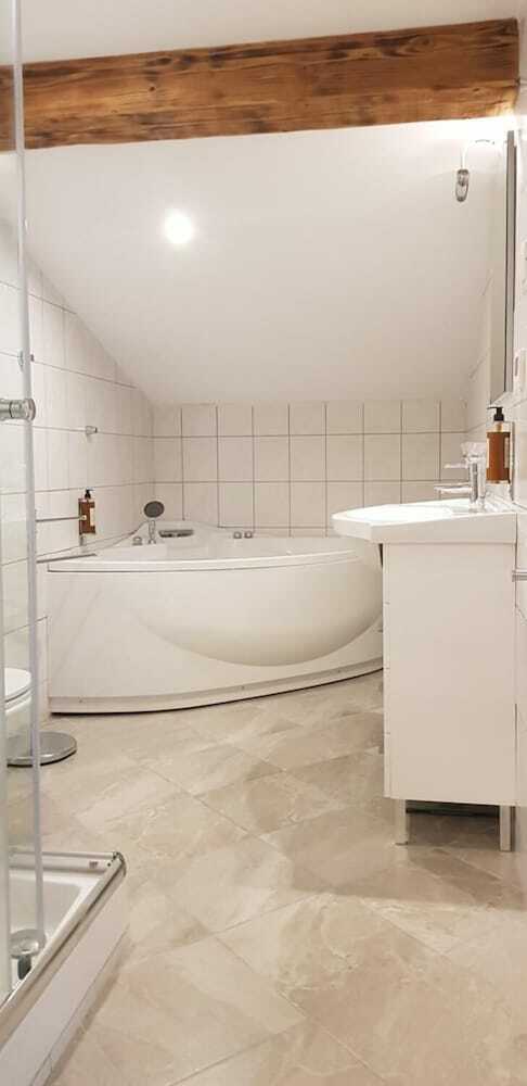Hotel Lavender - Oleander Resort