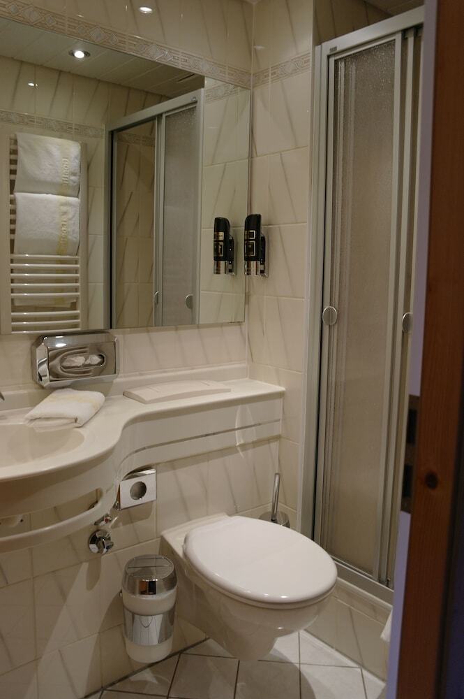 Hotel Der L�wen In Staufen