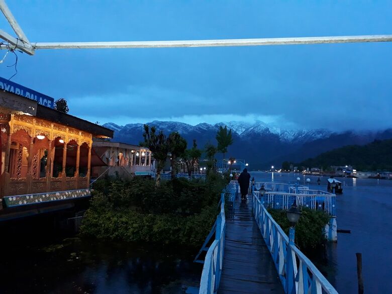 Hotel Badyari Palace Houseboat