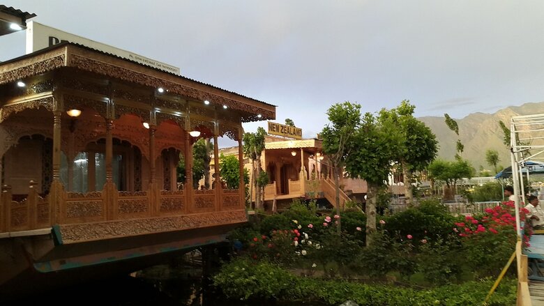 Hotel Badyari Palace Houseboat