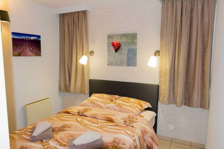Renovated Apartment In Antwerp