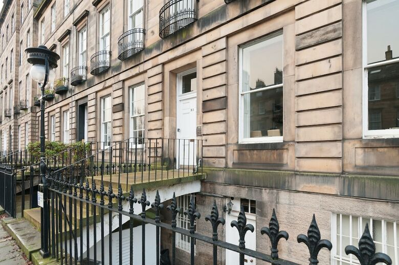 Gloucester Place Georgian Apartment
