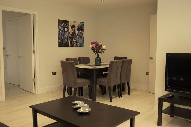 Apartamentos Pinnacle Residences - Cambridge Vesta