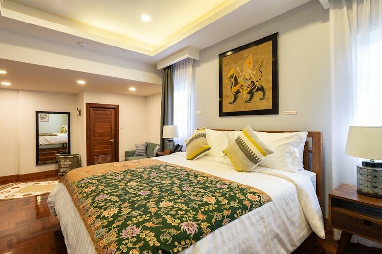 Hotel Maneeya Park Residence