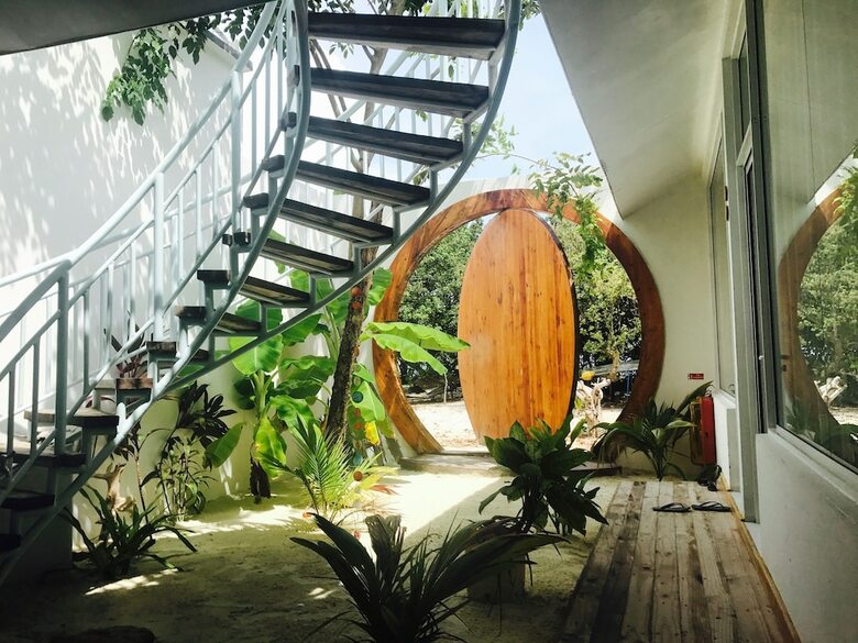 Hotel Noovilu Suites Maldives