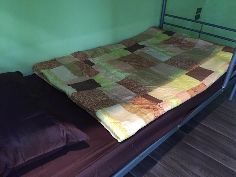 Hostal Roi 8 Host