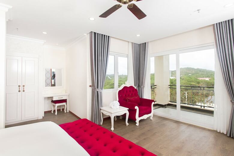 Ladalat Hotel