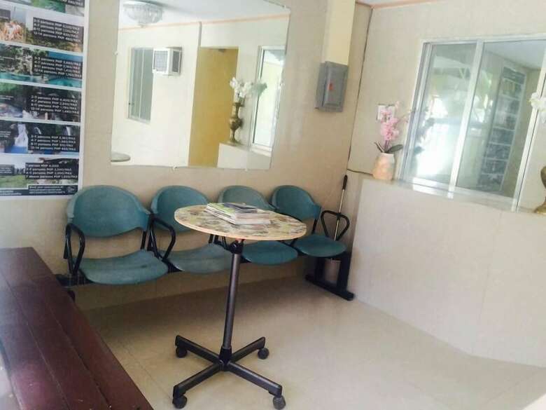 Hotel Garces Budget Apartelle