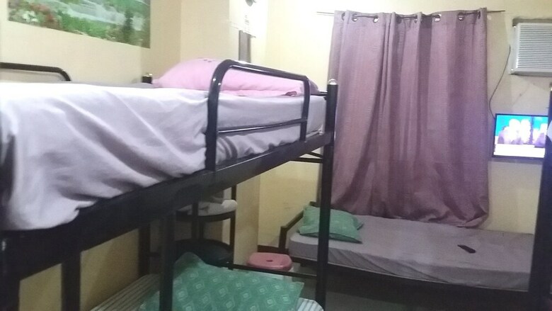 Hotel Garces Budget Apartelle