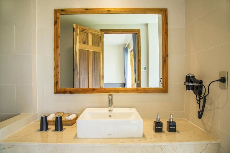 Hotel Camia Resort & Spa